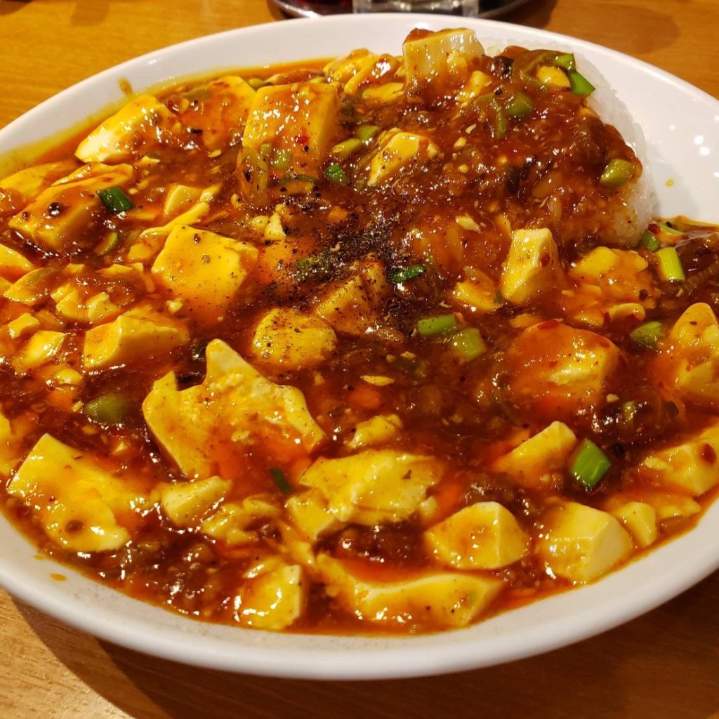 ユーザーが投稿した麻婆豆腐かけご飯の写真 - 実際訪問したユーザーが直接撮影して投稿した北五条西中華料理万豚記 札幌店の写真