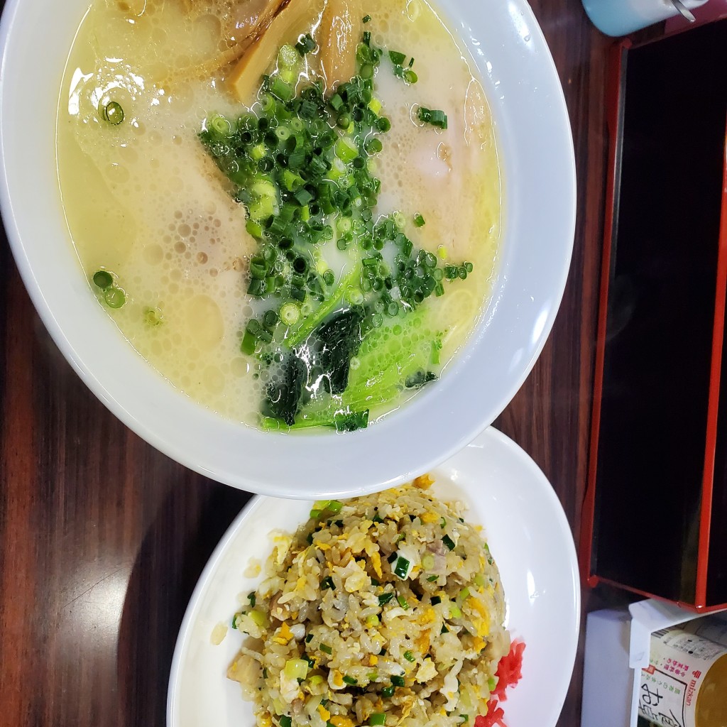 実際訪問したユーザーが直接撮影して投稿した山崎ラーメン専門店麺呑処 鶏の巣の写真