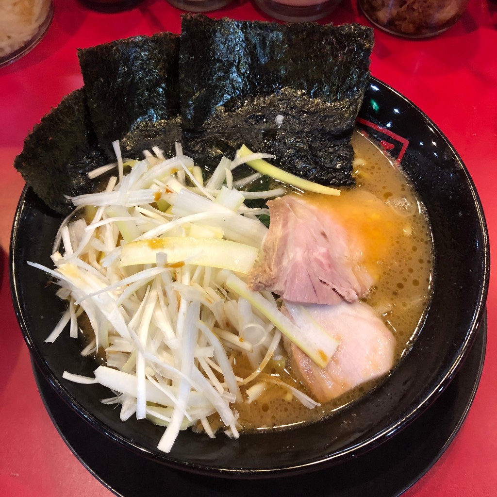 ひできにゃさんが投稿した上中里町ラーメン専門店のお店家系ラーメン王道 王道之印/イエケイラーメンオウドウ オウドウノシルシの写真