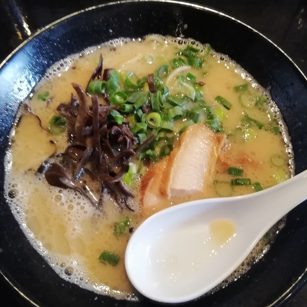 まもーみもーむもーさんが投稿した鶴田町ラーメン専門店のお店濃厚豚骨NOTON/ノートンの写真