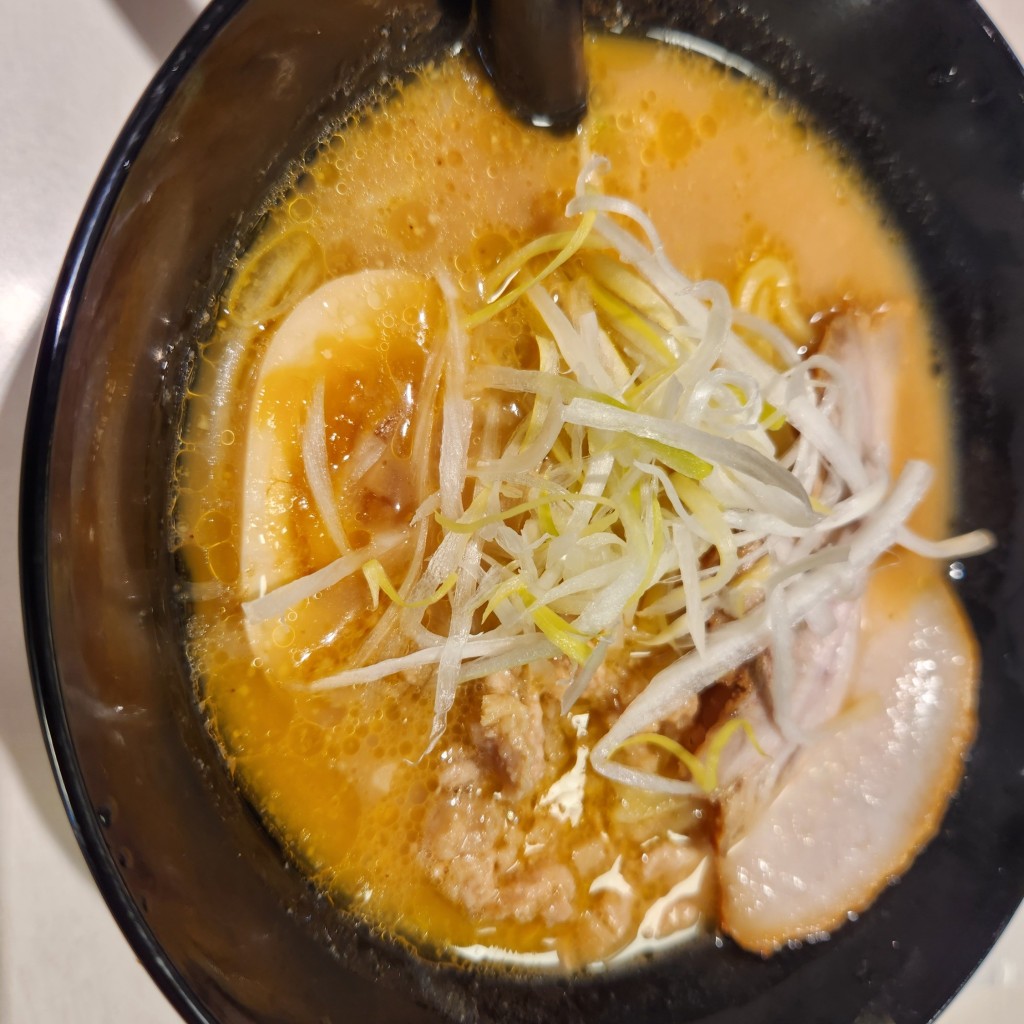 ユーザーが投稿したコク旨味噌ラーメンの写真 - 実際訪問したユーザーが直接撮影して投稿した鷹番寿司魚べい 学芸大学駅前店の写真