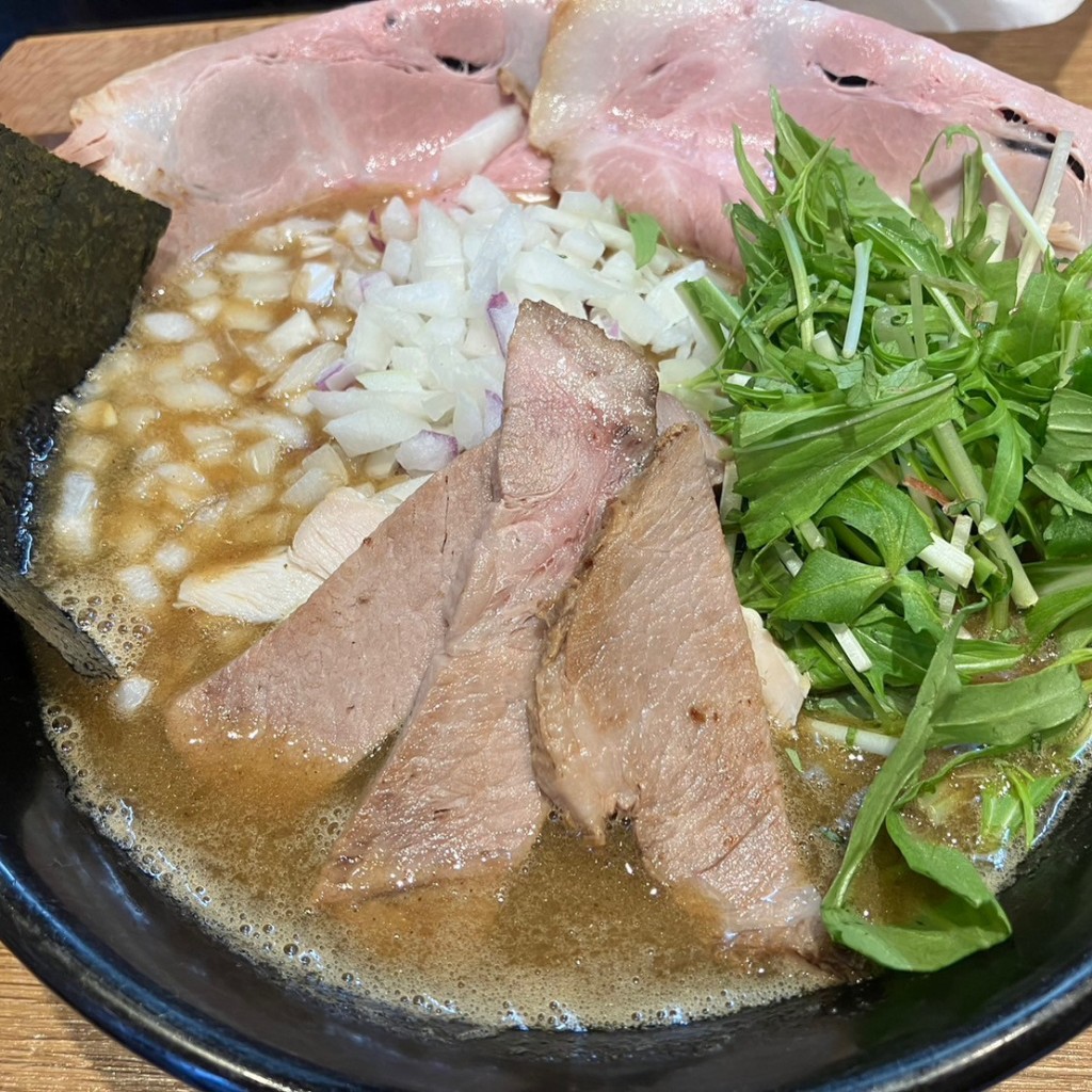 yuchan64さんが投稿した西新井栄町ラーメン専門店のお店らーめん 桔梗と空/ラーメン キキョウトソラの写真