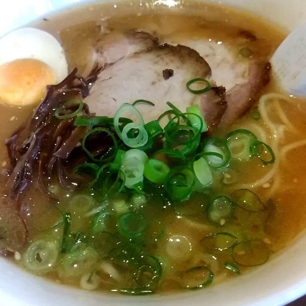 ユーザーが投稿したとんこつ味噌ラーメンの写真 - 実際訪問したユーザーが直接撮影して投稿した鴨部ラーメン / つけ麺ラーメン山村 本店の写真