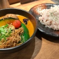 チキン野菜のスープカレー - 実際訪問したユーザーが直接撮影して投稿した高輪カレーSPICE FACTORY エキュート品川サウスの写真のメニュー情報