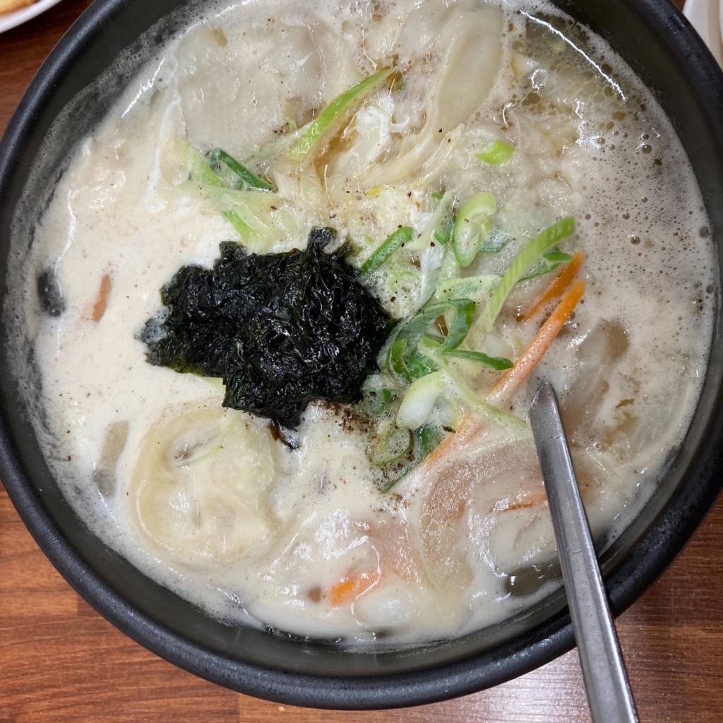 ユーザーが投稿したトッマンドゥの写真 - 実際訪問したユーザーが直接撮影して投稿した寺台韓国料理食堂ユリの写真
