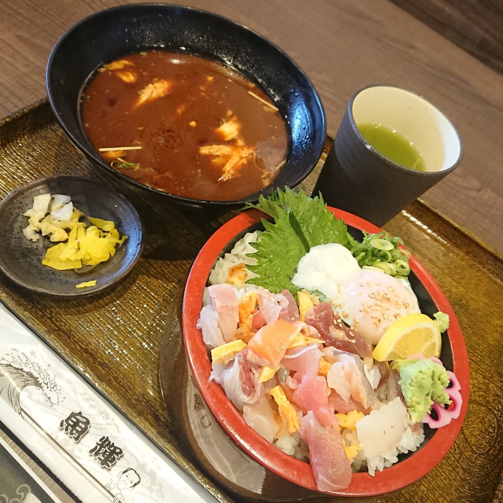 ユーザーが投稿した漁師丼定食の写真 - 実際訪問したユーザーが直接撮影して投稿した上牧魚介 / 海鮮料理魚輝水産 奈良上牧店の写真