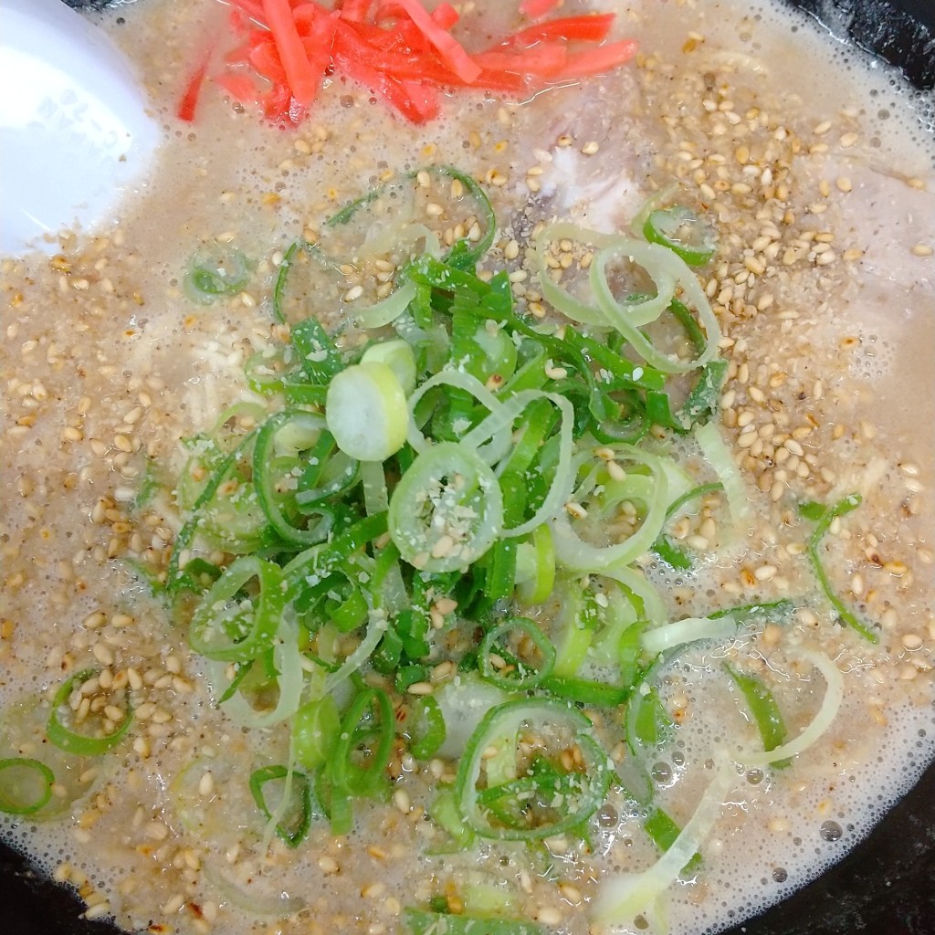 Kamekichi42saiさんが投稿した長浜ラーメン / つけ麺のお店長浜ナンバーワン 長浜店/ナガハマナンバーワン ナガハマテンの写真