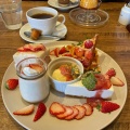 いちごプレート - 実際訪問したユーザーが直接撮影して投稿した春来町喫茶店GLOWTH COFFEEの写真のメニュー情報