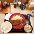 ロースカツ定食 - 実際訪問したユーザーが直接撮影して投稿した西池袋とんかつかつや  池袋西口店の写真のメニュー情報