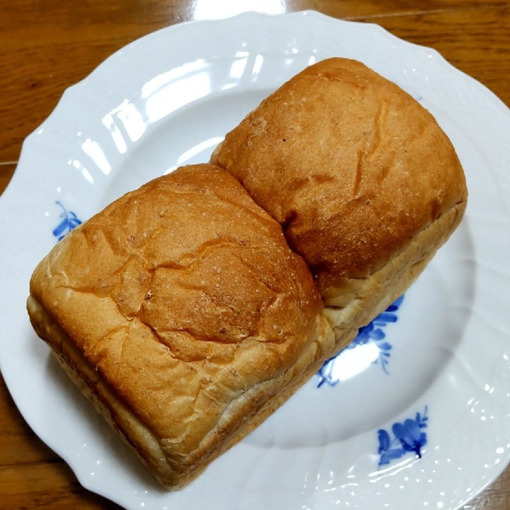 ユーザーが投稿した食パンの写真 - 実際訪問したユーザーが直接撮影して投稿した南台ベーカリーパン工房 プクムクの写真