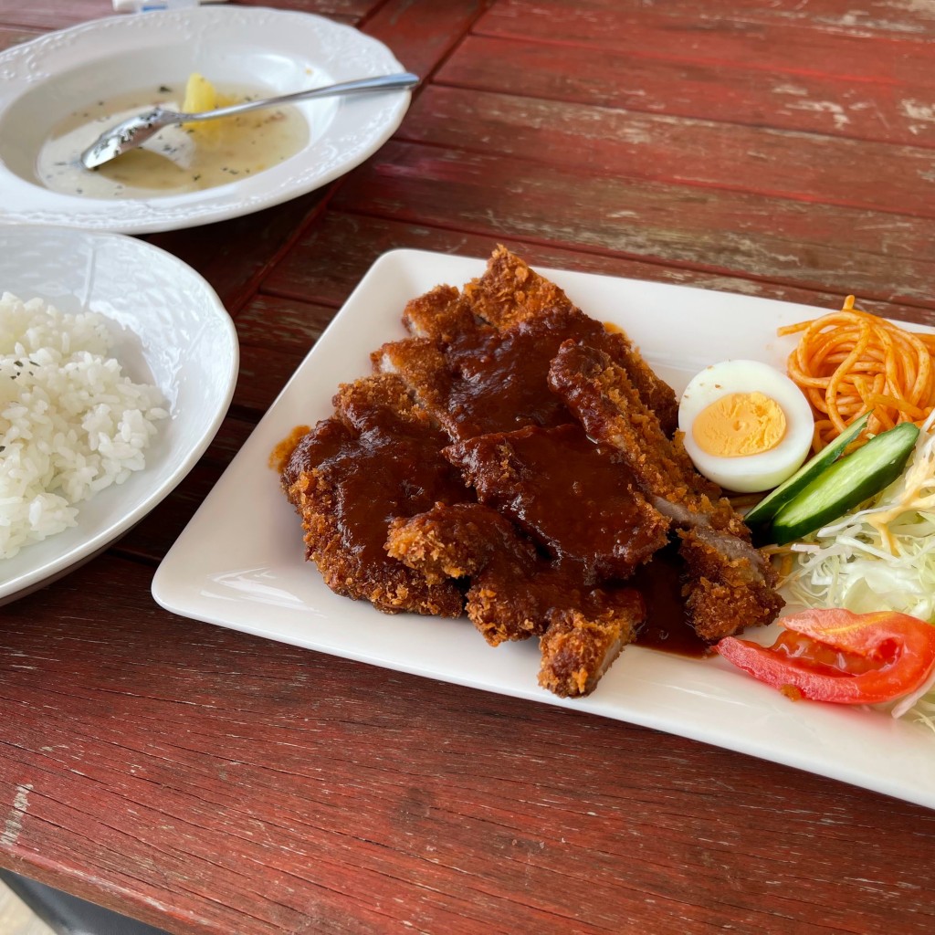 ユーザーが投稿したトンカツ定食の写真 - 実際訪問したユーザーが直接撮影して投稿した御津町黒崎カフェカフェ ペリペリの写真