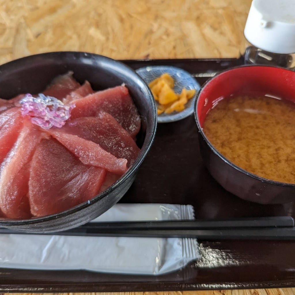 ユーザーが投稿したマグロ丼の写真 - 実際訪問したユーザーが直接撮影して投稿した船場町魚介 / 海鮮料理鮮活 喰で!!の写真