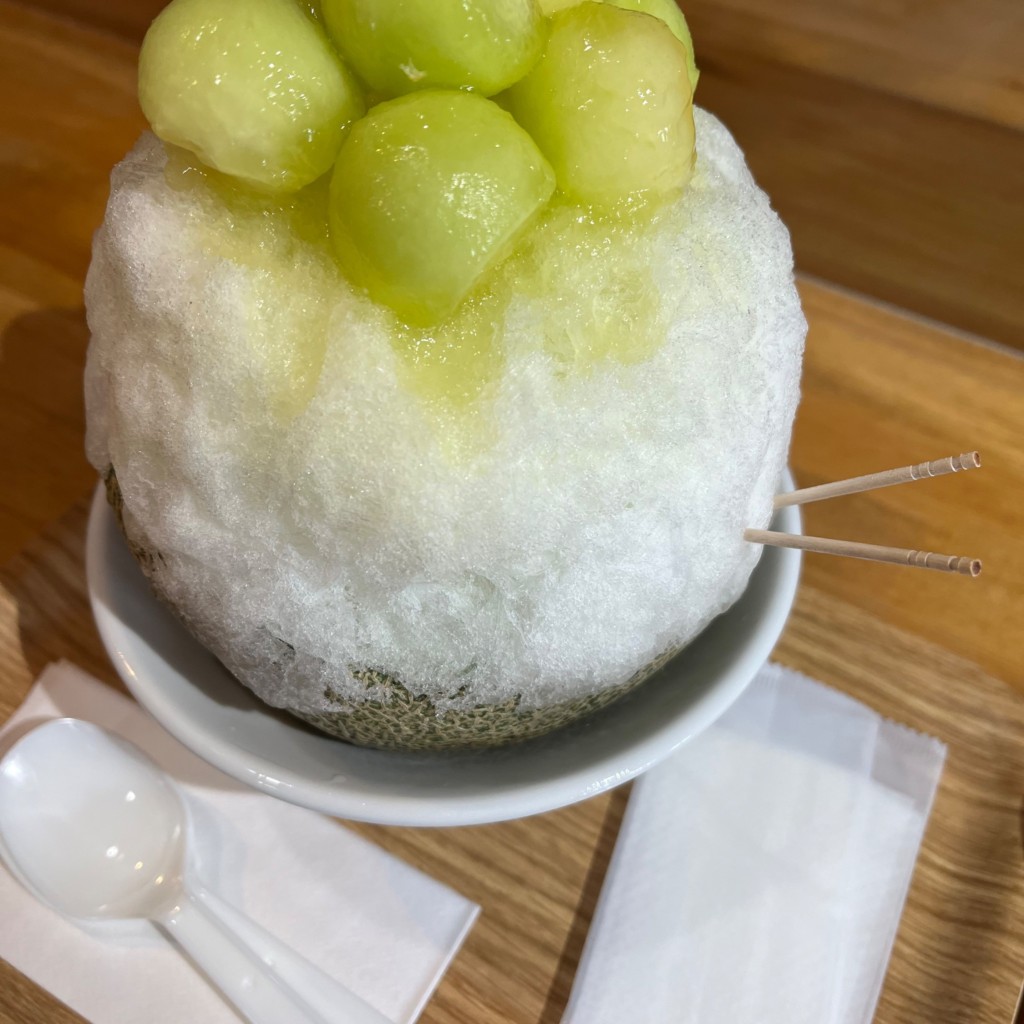 ユーザーが投稿した贅沢氷メロンの写真 - 実際訪問したユーザーが直接撮影して投稿した薬師町カフェ里の菓茶房・瑞浪店の写真