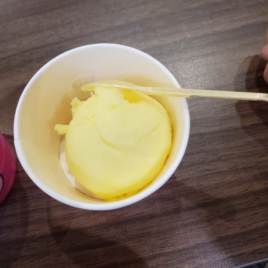 ユーザーが投稿したオレンジソルベ の写真 - 実際訪問したユーザーが直接撮影して投稿したアイスクリームサーティワンアイスクリーム イオンモール沖縄ライカム店の写真
