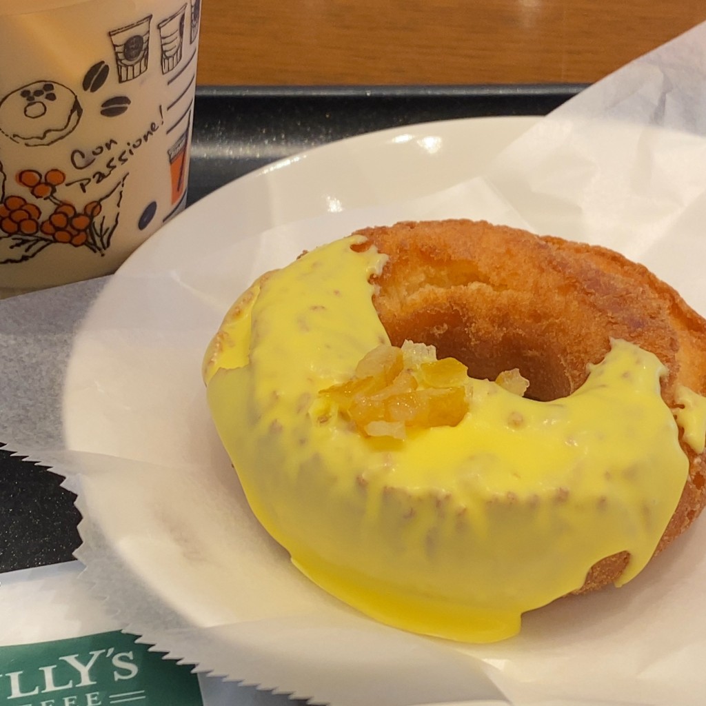 ユーザーが投稿したレモンケーキドーナツの写真 - 実際訪問したユーザーが直接撮影して投稿した鶴間カフェタリーズコーヒー 南町田グランベリーパーク駅店の写真