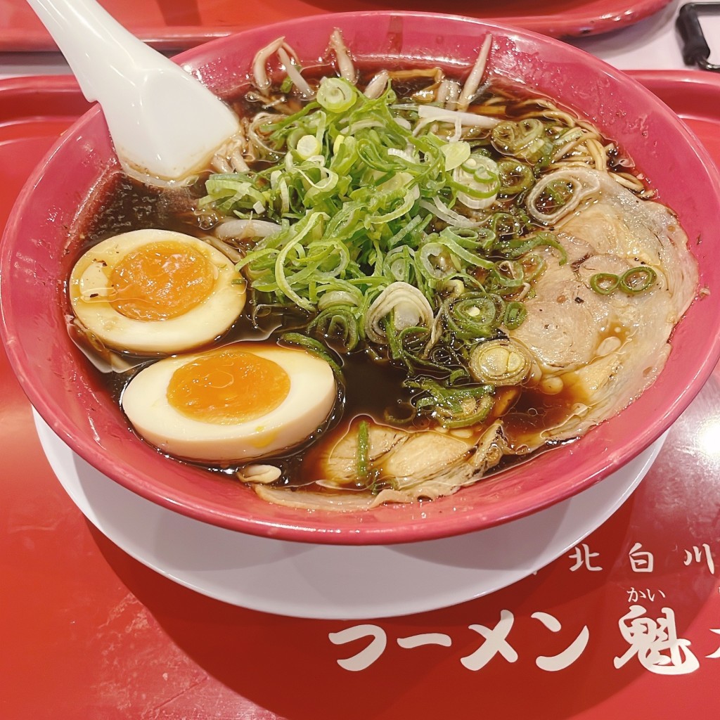 ユーザーが投稿したの最黒ラーメンの写真 - 実際訪問したユーザーが直接撮影して投稿した二方町ラーメン専門店ラーメン魁力屋 mozoワンダーシティ店の写真