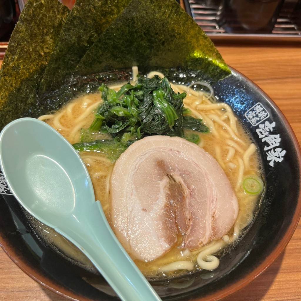 ユーザーが投稿したAP醤油/塩ラーメンの写真 - 実際訪問したユーザーが直接撮影して投稿した西新宿ラーメン専門店壱角家 西新宿本店の写真