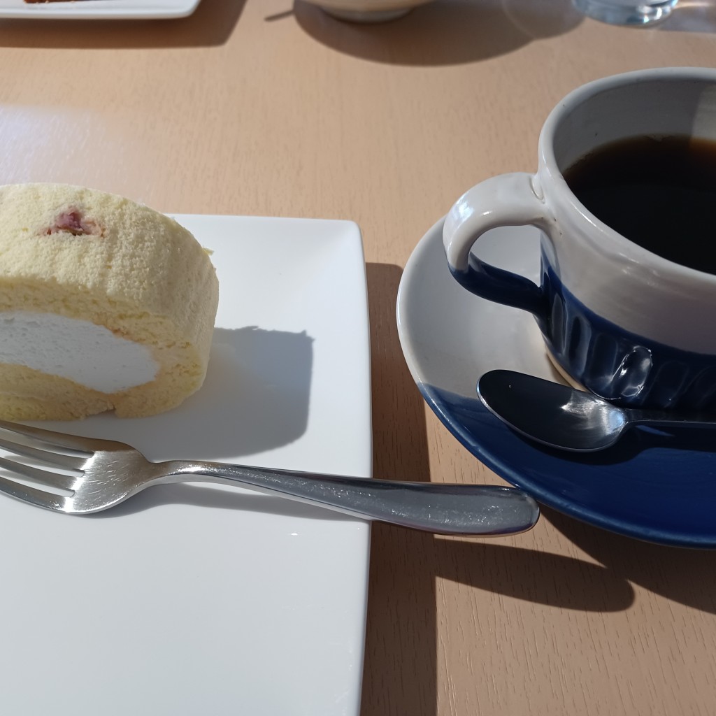 ユーザーが投稿したランチ、ケーキセットの写真 - 実際訪問したユーザーが直接撮影して投稿した浜坂カフェカフェフーリッシュハートの写真