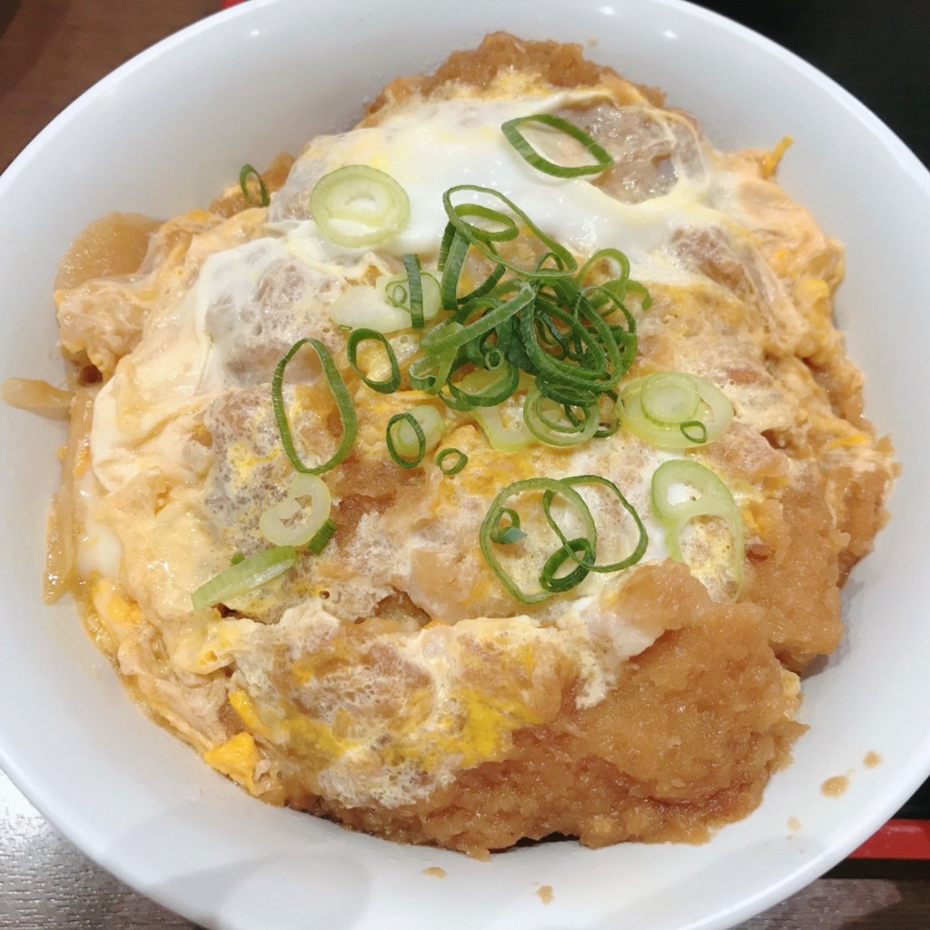 ユーザーが投稿したカツ丼かけうどんの写真 - 実際訪問したユーザーが直接撮影して投稿した鶴岡西町うどん鳴門うどん 佐伯店の写真