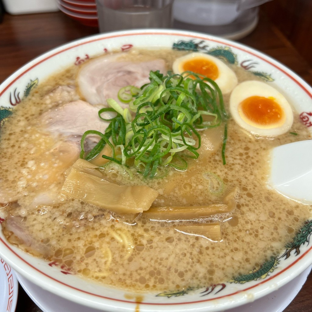 ユーザーが投稿したコク旨味玉ラーメンの写真 - 実際訪問したユーザーが直接撮影して投稿した大岡ラーメン専門店ラーメン魁力屋 弘明寺店の写真