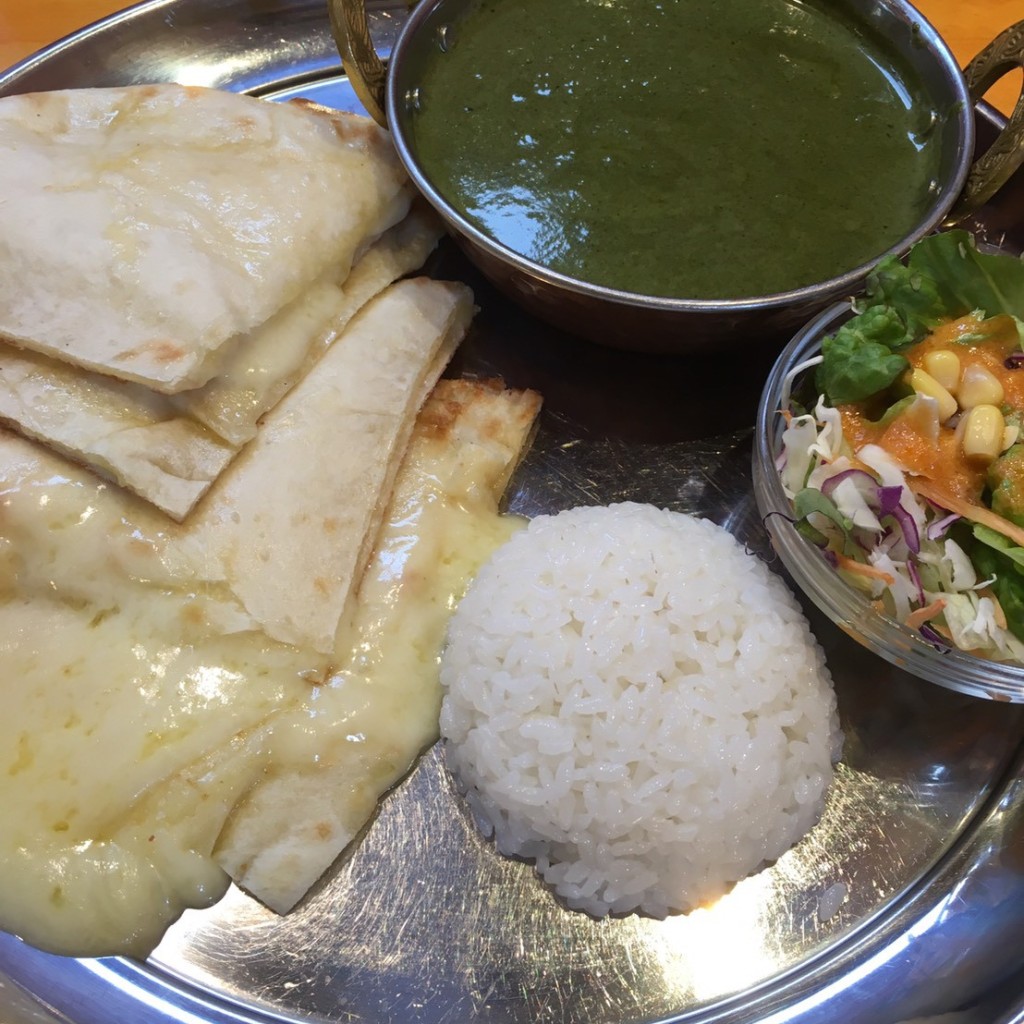 ユーザーが投稿したチーズナンセットの写真 - 実際訪問したユーザーが直接撮影して投稿した沖田インド料理インド料理専門店ニサン アクロスプラザ店本店の写真