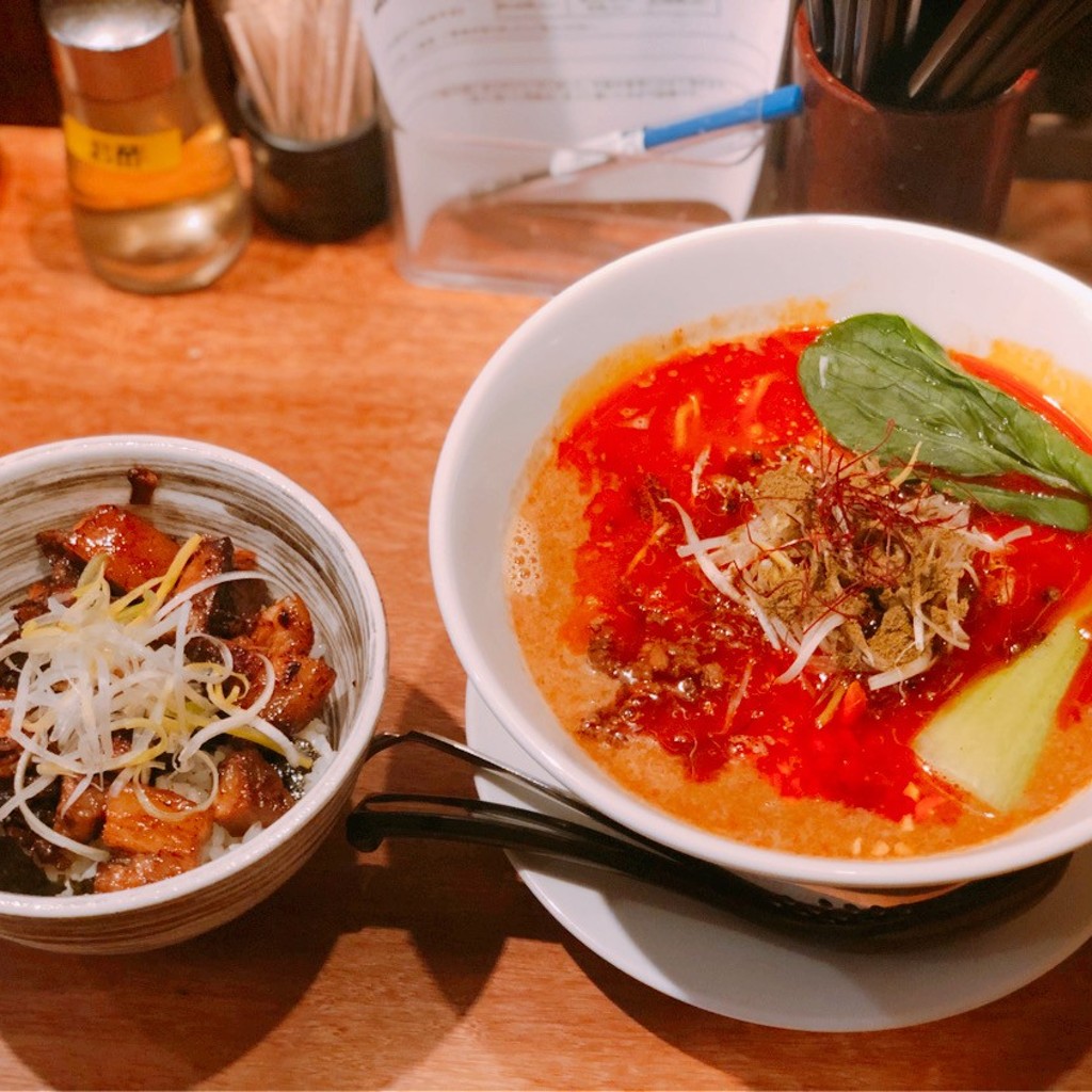 DaiKawaiさんが投稿した赤坂四川料理のお店四川担々麺 赤い鯨/シセンタンタンメン アカイクジラの写真