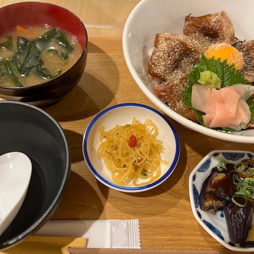 コロルさんが投稿した角振新屋町定食屋のお店奈良 オモテナシ食堂/ならおもてなししょくどうの写真