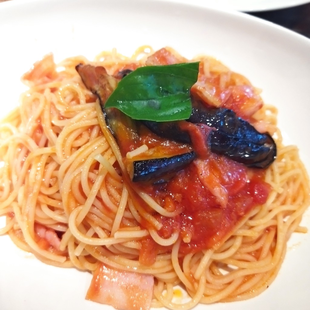 ユーザーが投稿した茄子とベーコンのスパゲティの写真 - 実際訪問したユーザーが直接撮影して投稿したカフェプロント 四条烏丸店 by JEUGIAの写真