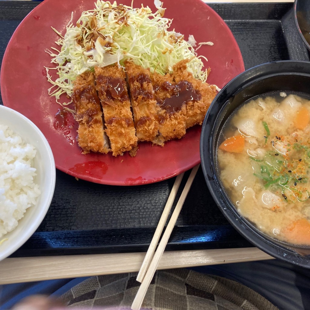 ユーザーが投稿したロースカツ定食の写真 - 実際訪問したユーザーが直接撮影して投稿した大手とんかつかつや 静岡藤枝店の写真