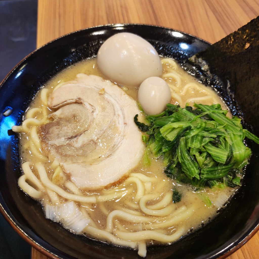 ユーザーが投稿した味玉ラーメンの写真 - 実際訪問したユーザーが直接撮影して投稿した蕃昌ラーメン専門店横浜家系ラーメン 横浜道 野田蕃昌店の写真