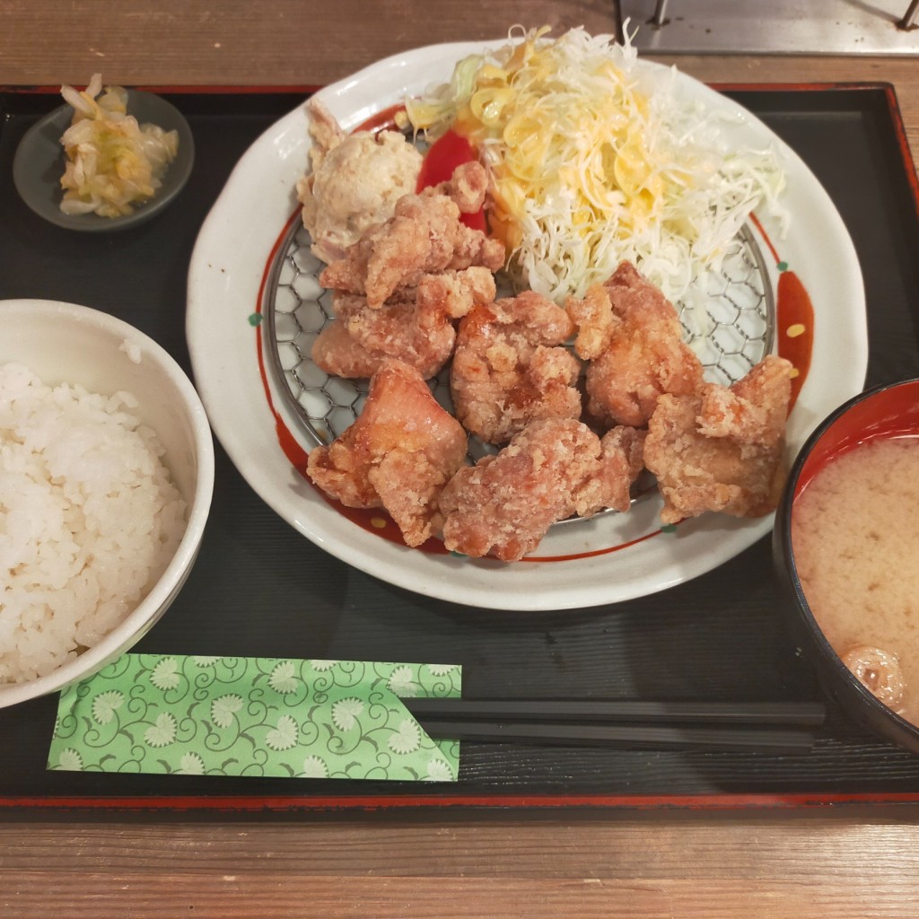 ユーザーが投稿したLunchからあげ定食 秘伝塩の写真 - 実際訪問したユーザーが直接撮影して投稿した南幸鶏料理鳥良商店 横浜西口南幸店の写真