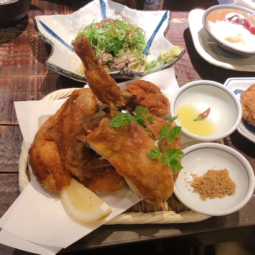 ユーザーが投稿した丸鶏の素揚の写真 - 実際訪問したユーザーが直接撮影して投稿した西新宿鶏料理丸鶏 るいすけの写真