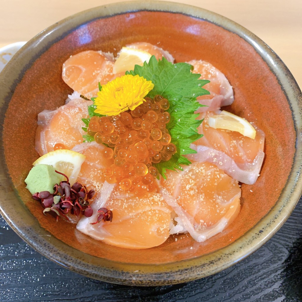 実際訪問したユーザーが直接撮影して投稿した山内町大字三間坂魚介 / 海鮮料理はな蓮の写真