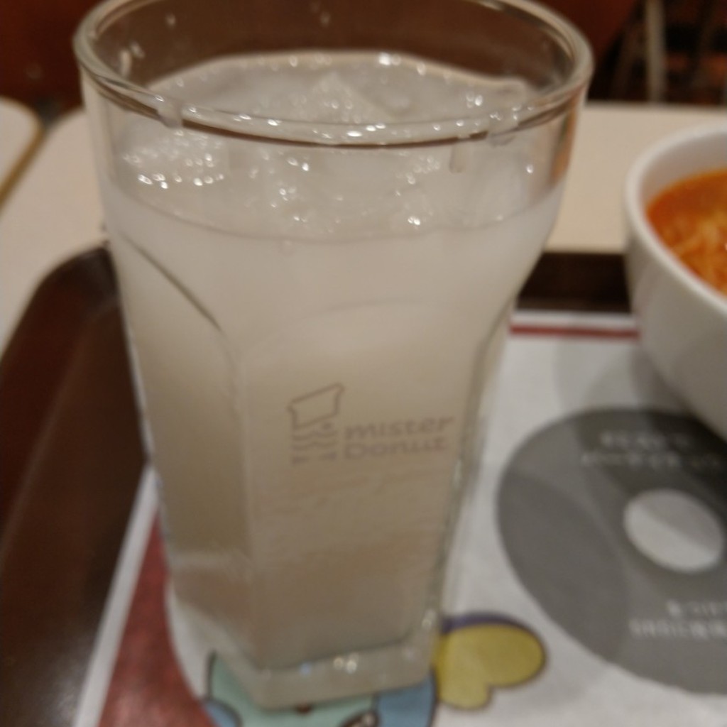 ユーザーが投稿した飲茶ドリンクAセットの写真 - 実際訪問したユーザーが直接撮影して投稿した青草町ドーナツミスタードーナツ 金沢武蔵ショップの写真
