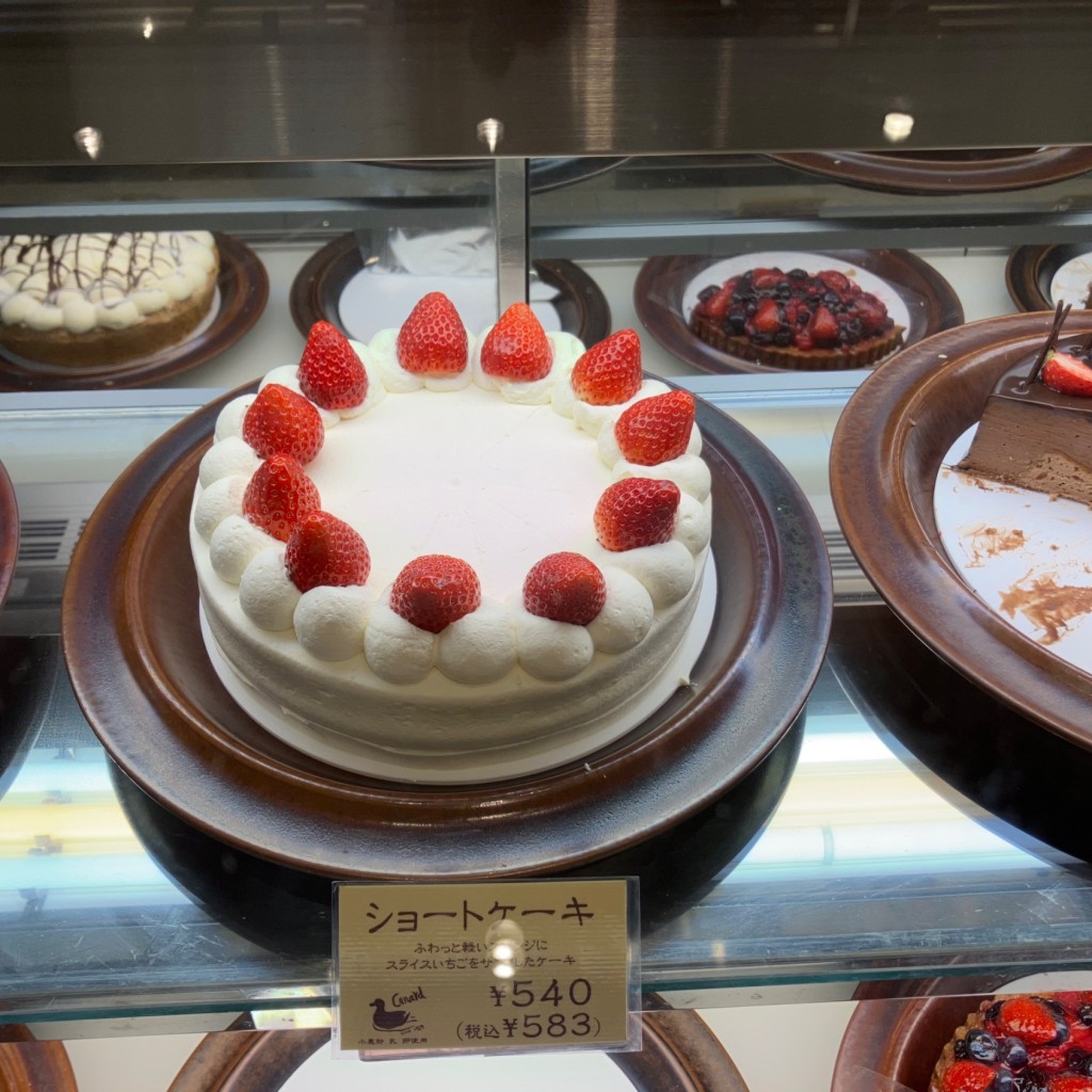 ユーザーが投稿したショートケーキの写真 - 実際訪問したユーザーが直接撮影して投稿した戸塚町ケーキカナール本店の写真