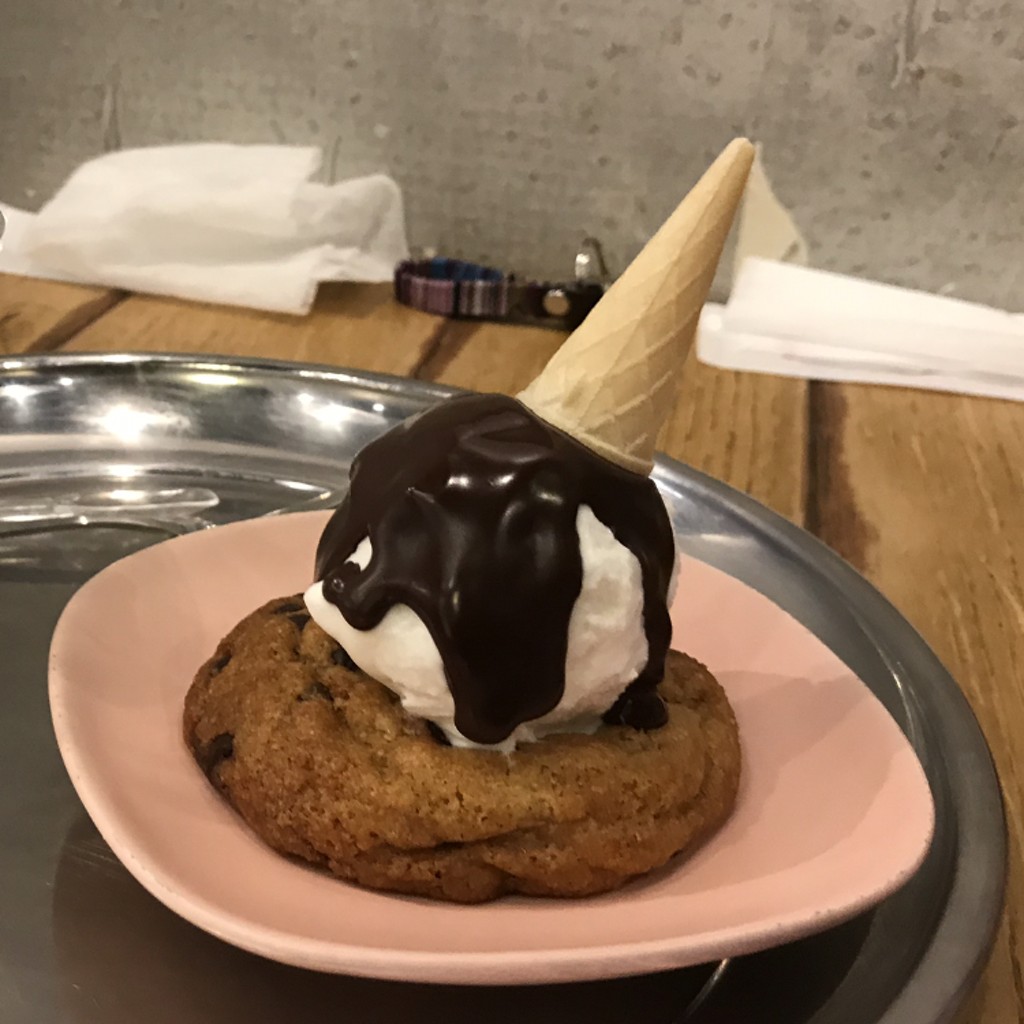 ユーザーが投稿したクッキーアラモードの写真 - 実際訪問したユーザーが直接撮影して投稿した広尾アイスクリームMELTING IN THE MOUTHの写真
