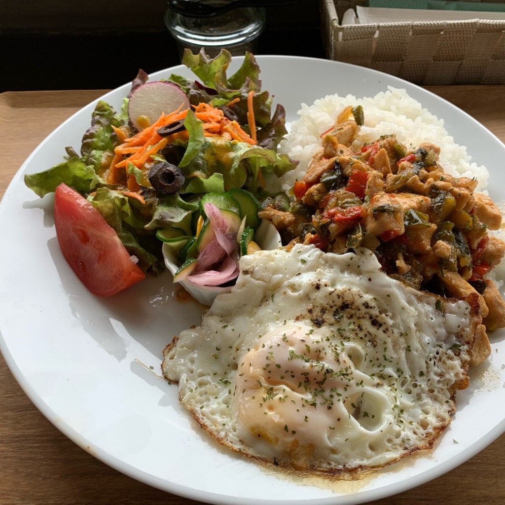 実際訪問したユーザーが直接撮影して投稿した新旭町饗庭カフェCafe Early Birdの写真