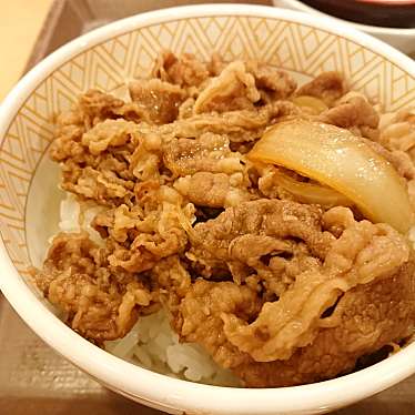 実際訪問したユーザーが直接撮影して投稿した松浪町牛丼すき家 4号福島松浪店の写真