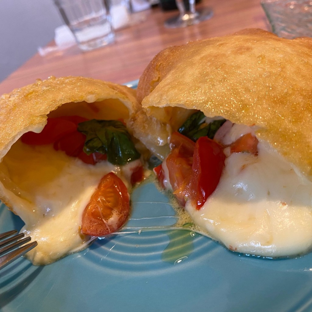 ユーザーが投稿したトマト揚げピザランチの写真 - 実際訪問したユーザーが直接撮影して投稿した都島本通イタリアンピッツァフォルトゥーナ Pizza fortunaの写真
