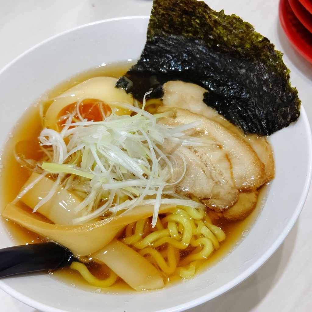 ユーザーが投稿したこだわり醤油ラーメン(アッサリ)の写真 - 実際訪問したユーザーが直接撮影して投稿した田幡寿司魚べい 黒川店の写真