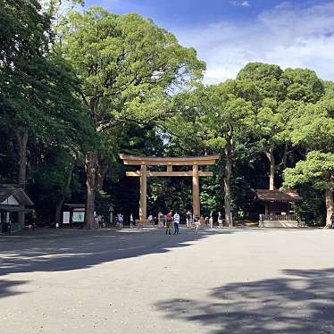 実際訪問したユーザーが直接撮影して投稿した神宮前地域名所明治神宮 一の鳥居の写真