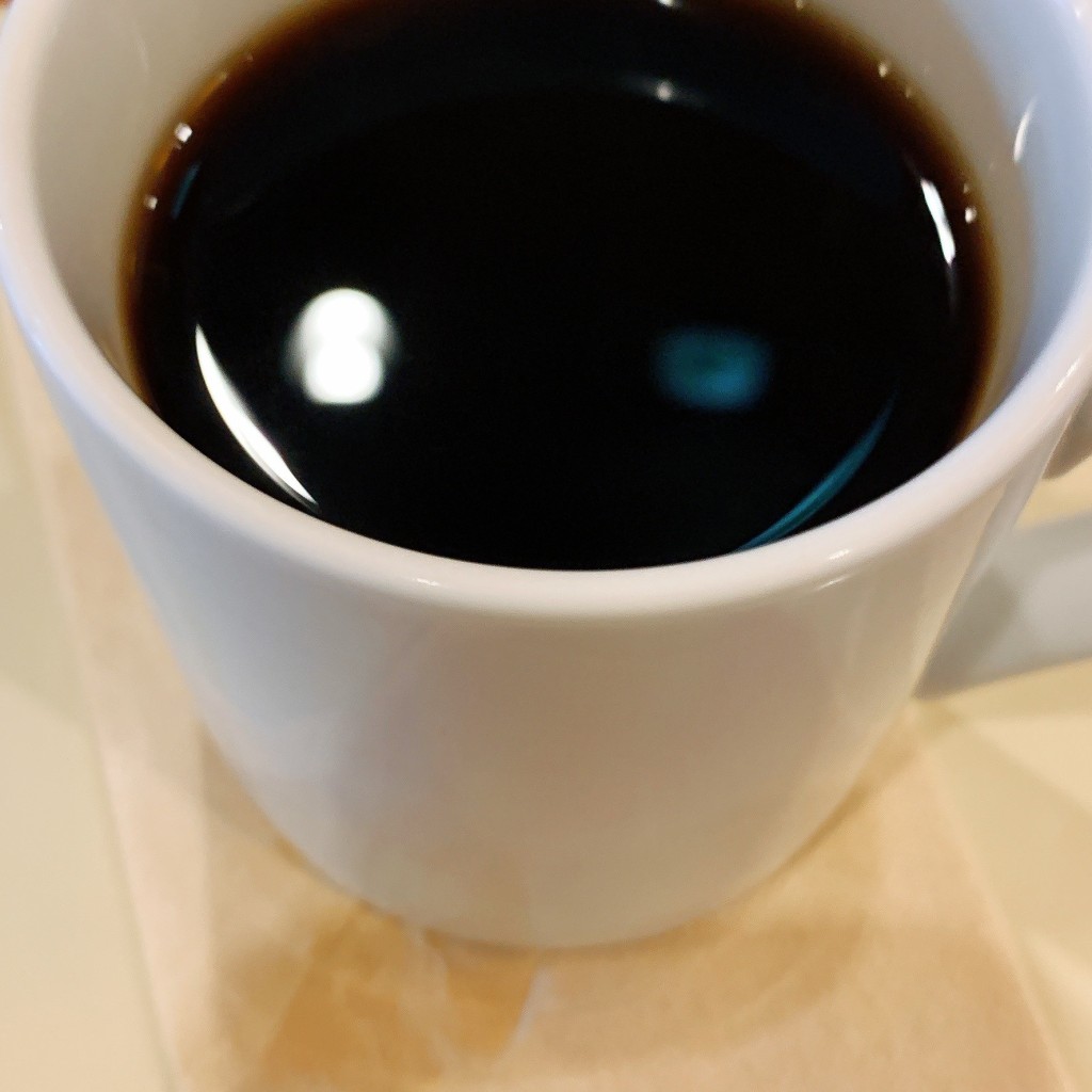 ユーザーが投稿したブレンドコーヒーの写真 - 実際訪問したユーザーが直接撮影して投稿した神田岩本町カフェカフェ ベローチェ 岩本町駅前店の写真