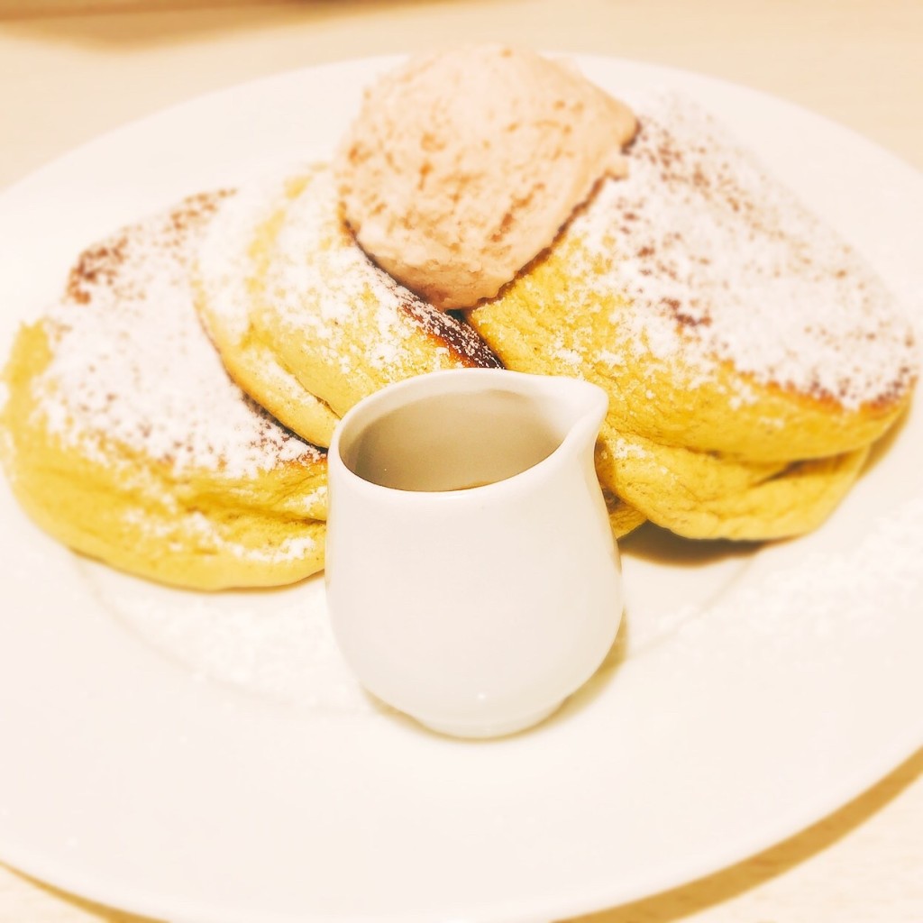 ユーザーが投稿した有機抹茶の小倉バターパンケーキ 黒蜜添えの写真 - 実際訪問したユーザーが直接撮影して投稿した伊勢屋町パンケーキ幸せのパンケーキ 京都店の写真