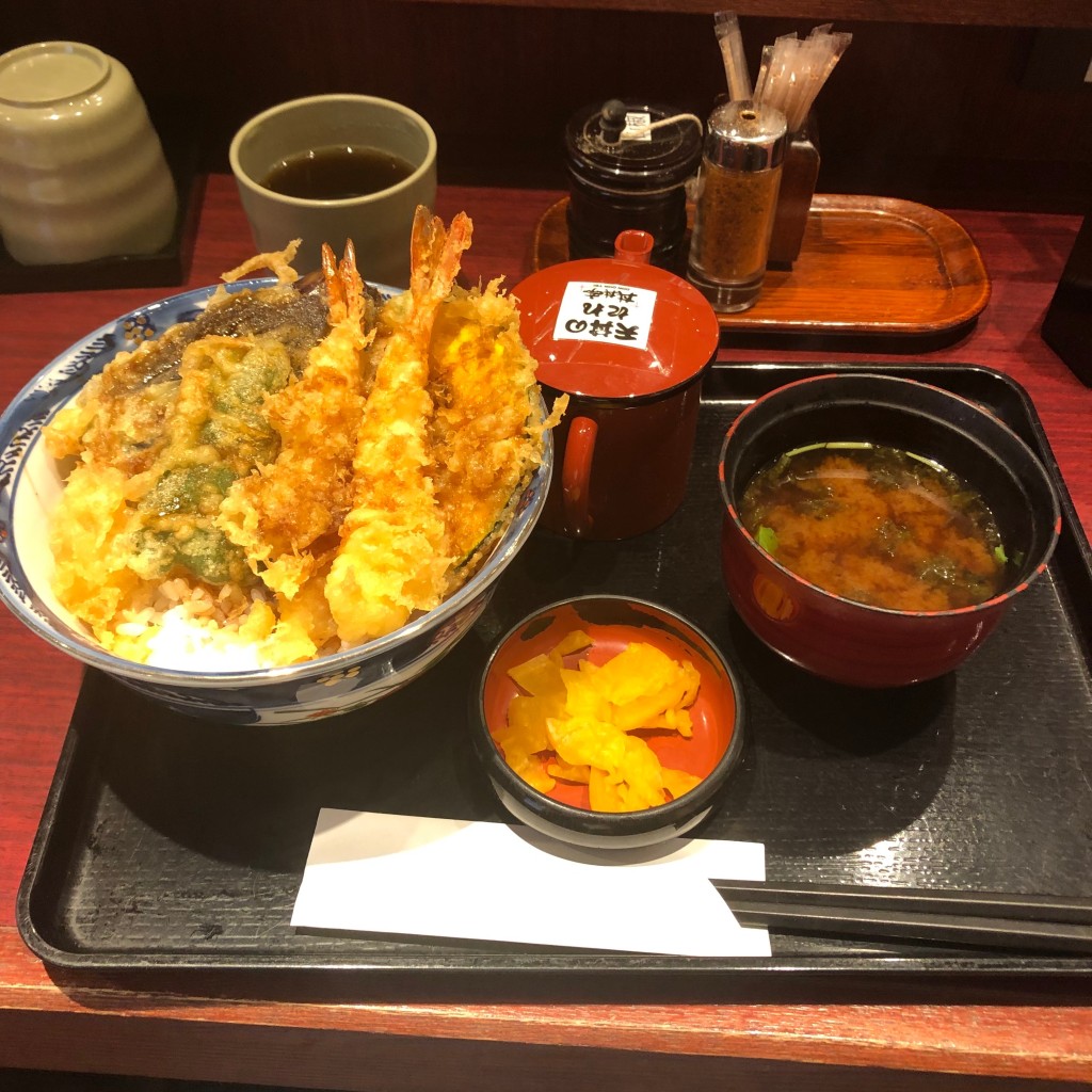 ユーザーが投稿した天丼赤だし付の写真 - 実際訪問したユーザーが直接撮影して投稿した豆腐町丼もの丼丼亭 姫路駅ピオレ店の写真