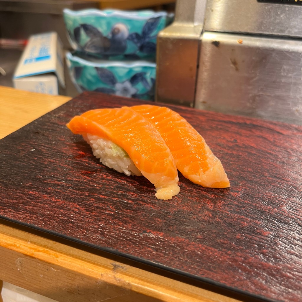 ユーザーが投稿したサーモンの写真 - 実際訪問したユーザーが直接撮影して投稿した府中町寿司東京立ち寿司の写真