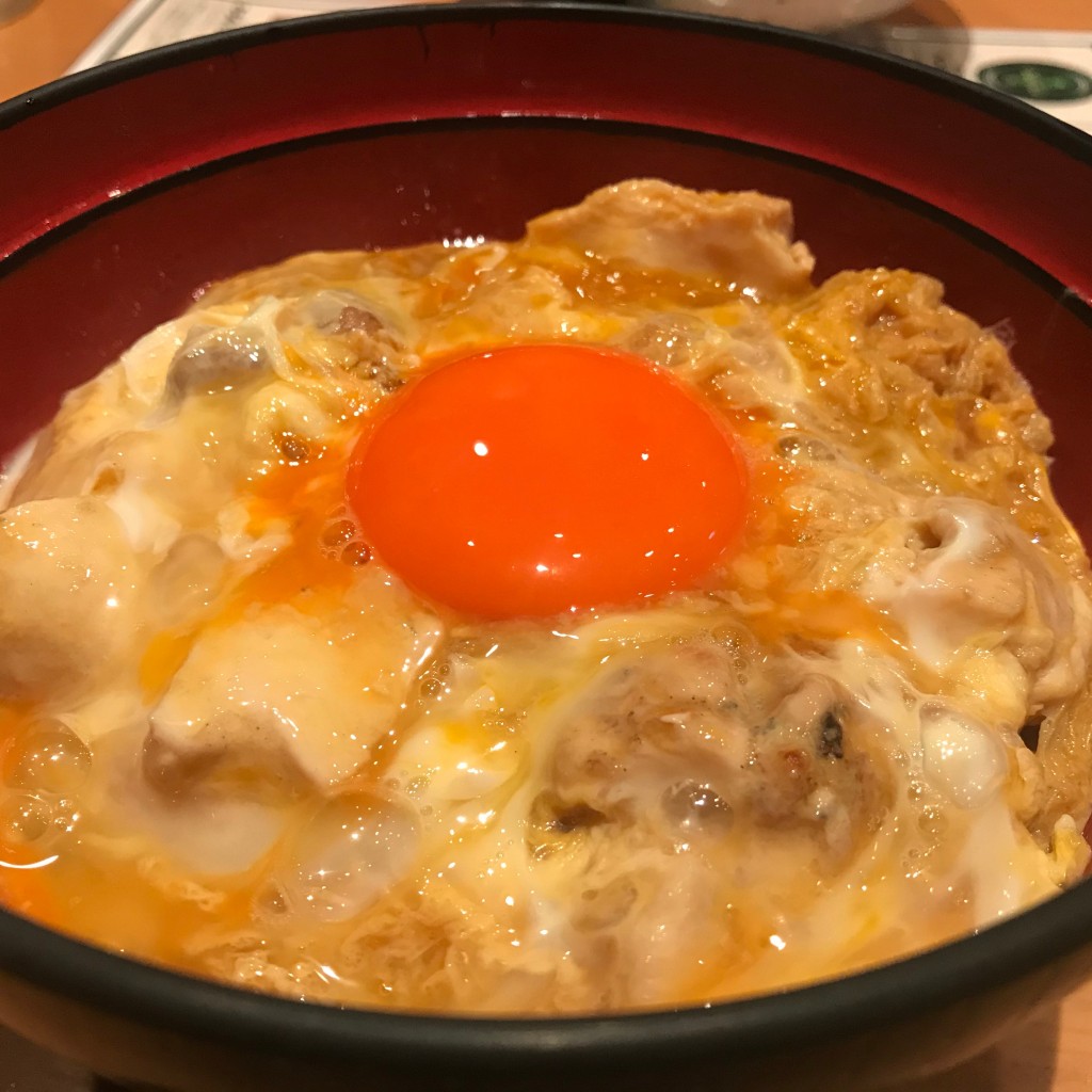 ユーザーが投稿した親子丼の写真 - 実際訪問したユーザーが直接撮影して投稿した青海鶏料理鶏味座 ダイバーシティ東京プラザ店の写真