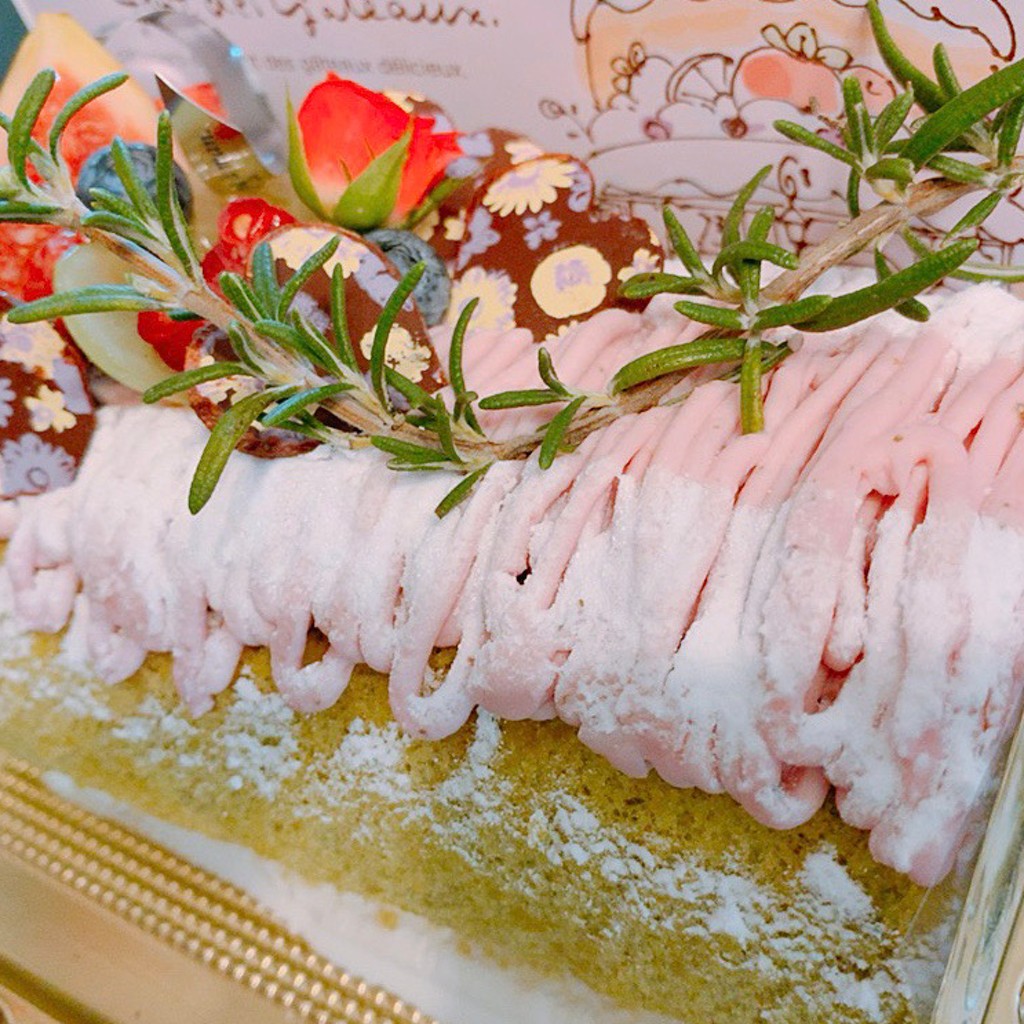 ユーザーが投稿したロールケーキの写真 - 実際訪問したユーザーが直接撮影して投稿した桜本町ケーキパティスリークレジュエの写真