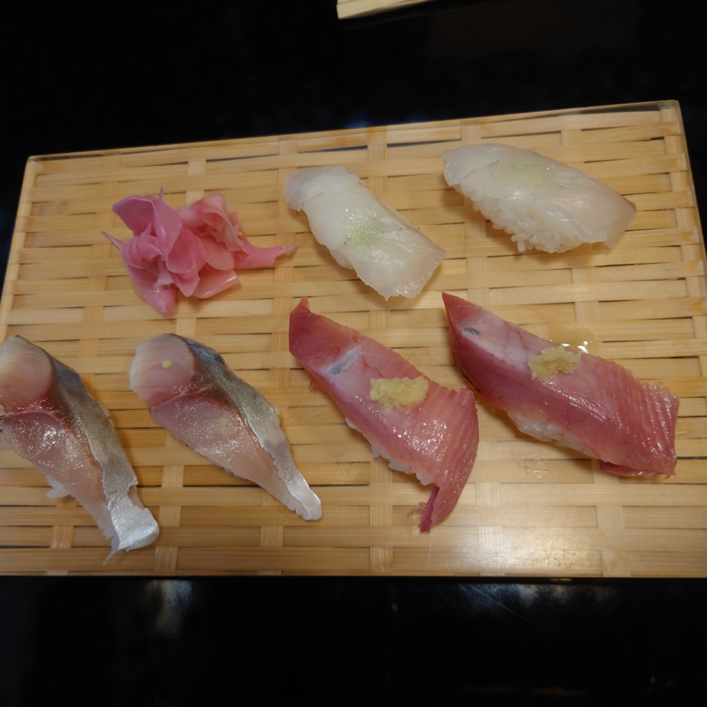 ユーザーが投稿した地魚の握りの写真 - 実際訪問したユーザーが直接撮影して投稿した神楽町寿司弥助寿司の写真