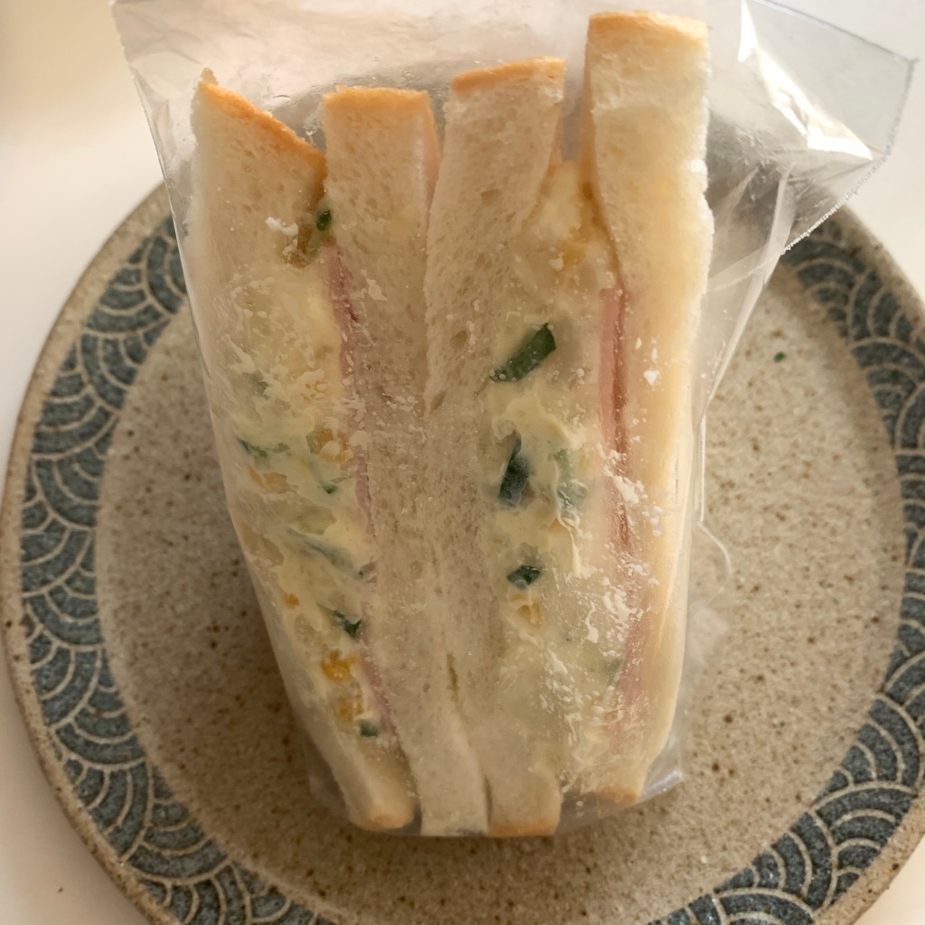 ユーザーが投稿したサンドイッチ ポテトサラダの写真 - 実際訪問したユーザーが直接撮影して投稿した姫子ベーカリーカスタードの写真