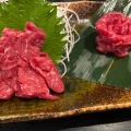 牛刺し - 実際訪問したユーザーが直接撮影して投稿した桜台肉料理まるはちの写真のメニュー情報